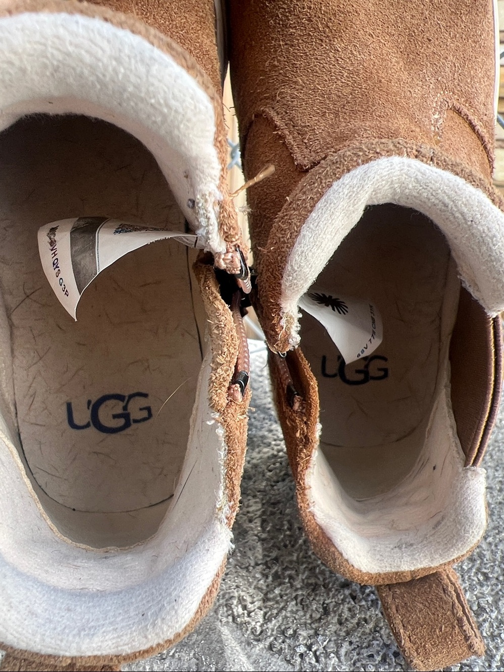 UGG Hamden II suede Boot kids unisex size 10 Toddler - Picture 6 of 8